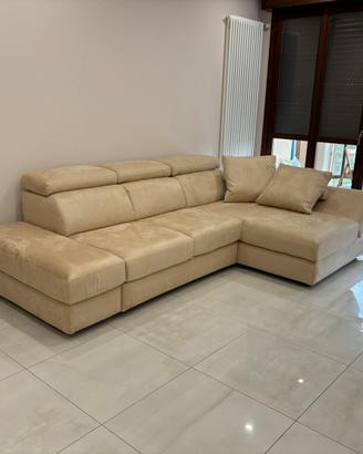 Divano modello Calinzano Poltronesofà