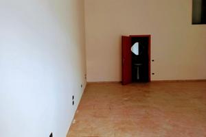 Locale commerciale su Lecce - San Cesario