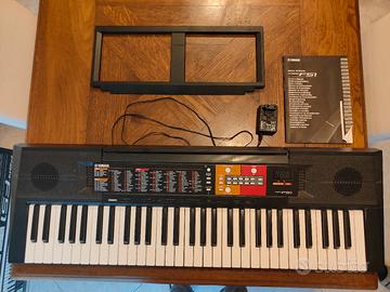 Tastiera Yamaha PSR F51 