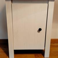 Comodino Ikea Brusali 