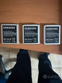 Lotto 3 batterie samsung per cellulari samsung