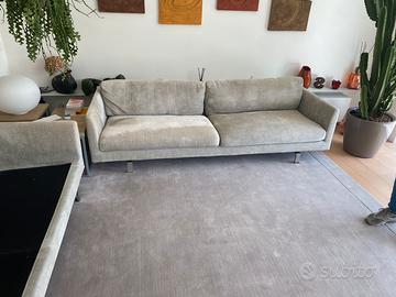 Coppia di divani da salotto grigio