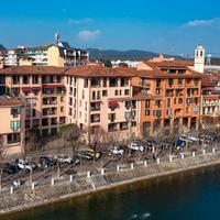 Fronte fiume , attico di mq.170 oltre sottotetto