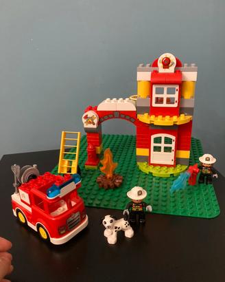 LEGO DUPLO 10903 – Caserma dei Pompieri