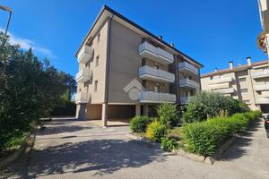 4 LOCALI A FOLIGNO