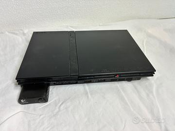 PlayStation 2 Slim + 2 controller (1 wireless)