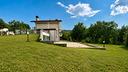 villa-singola-con-5-000-mq-di-spazio-esterno