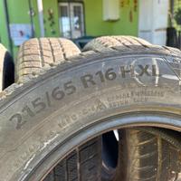 Gomme auto 215-65-r16