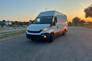 Iveco daily l2h2 furgonato 35q