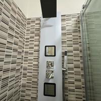 Colonna doccia con idromassagio