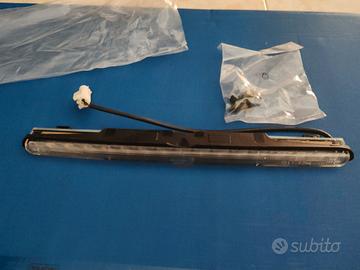 stop aggiuntivo originale per  top case bmw