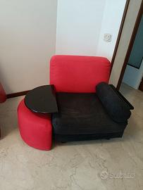 poltrona con tavolino annesso e puffo 