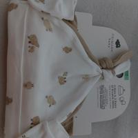 cappellini e guantini per neonato