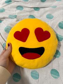 Cuscino peluche emoji emoticon