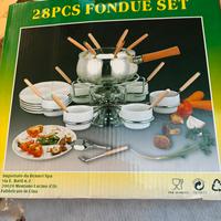 Servizio fonduta 28 pezzi nuovo con imballaggio.