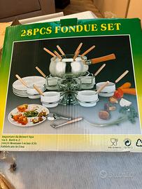 Servizio fonduta 28 pezzi nuovo con imballaggio.