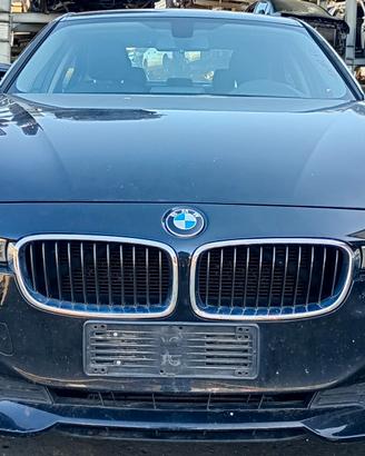BMW Serie 3 F30 Anno 2012 | SOLO PER RICAMBI