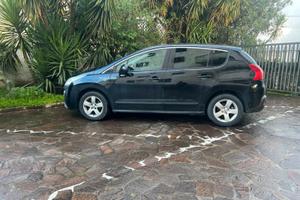 Peugeot 3008 del 2010  SUV compatto con gancio  tr