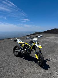 Husqvarna 701 Supermoto 2021