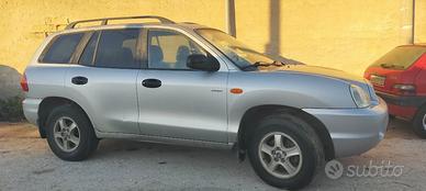 Ricambi Hyundai S. F 2.0 D del 2004 motore D4FA