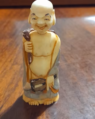 sculture Netsuke di saggi 