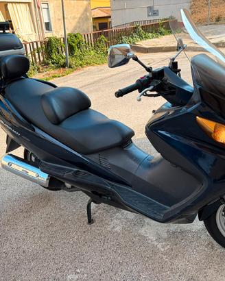 Suzuki Burgman 400