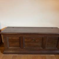 Cassa / baule in noce massello apribile