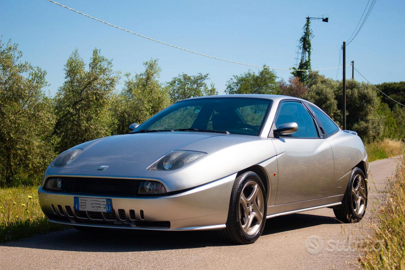 Fiat Coupé 1999 photo 2