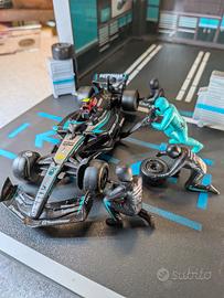 Auto F1 + Diorama Garage Pit Stop Burago 1/43 