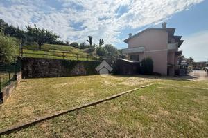 VILLA A SCHIERA A PROVAGLIO D'ISEO