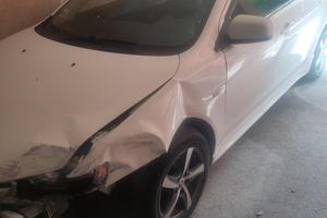 Mitsubishi Lancer invite