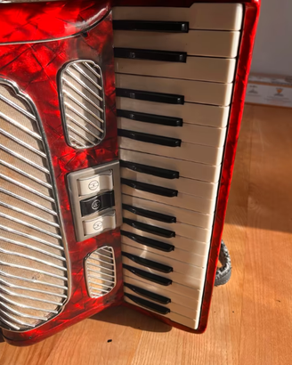 Hohner Arietta IM – Fisarmonica rossa