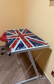 Scrivania e Sgabello