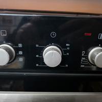 forno elettrico Bosch + frigorifero Rex a incasso.