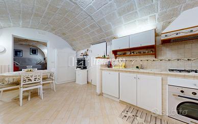 Centro Storico, trilocale al primo piano!