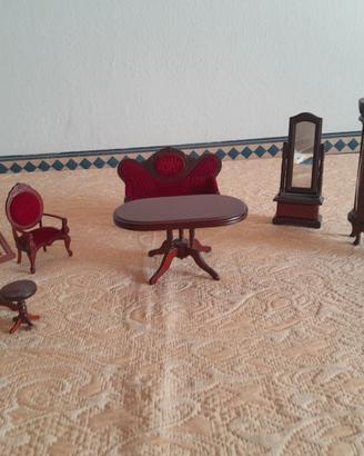 Mobili im miniatura per bambine