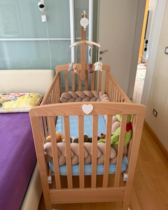 Letto cuoricini color legno naturale