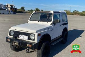 SUZUKI SJ413 Berlina Autocarro