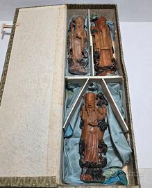 Cofanetto con Tre Sculture Cinesi Saponaria 1900