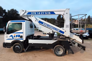 PIATTAFORMA AUTOCARRATA NISSAN NT400 + PALFINGER P