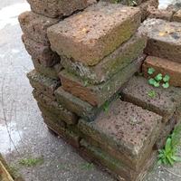 Mattoni di tufo