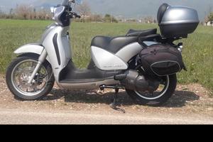 Aprilia GT 250 Scarabeo 