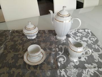 Servizio caffè filo oro per 12 persone