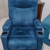 Poltrona elettrica  con ruote per anziani e non..