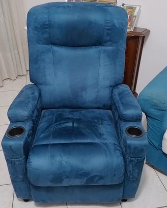 Poltrona elettrica  con ruote per anziani e non..