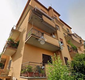 2 LOCALI A ROMA