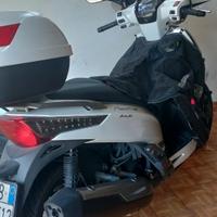 Kymco People 300 - 2014