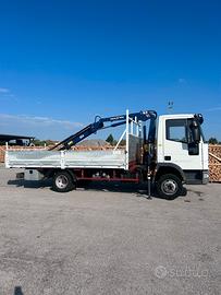 Eurocargo 75.14 con gru