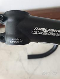 manubrio + attacco megamo