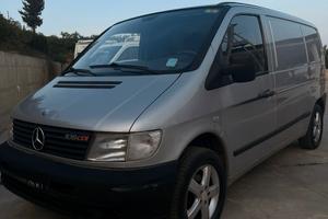 Furgone vito Mercedes